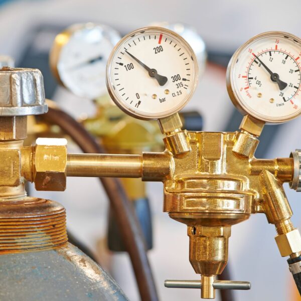 welding gas tanks