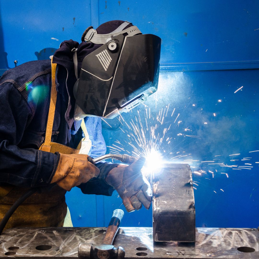 Welding Equipment for the Oil & Gas Industry Call Today